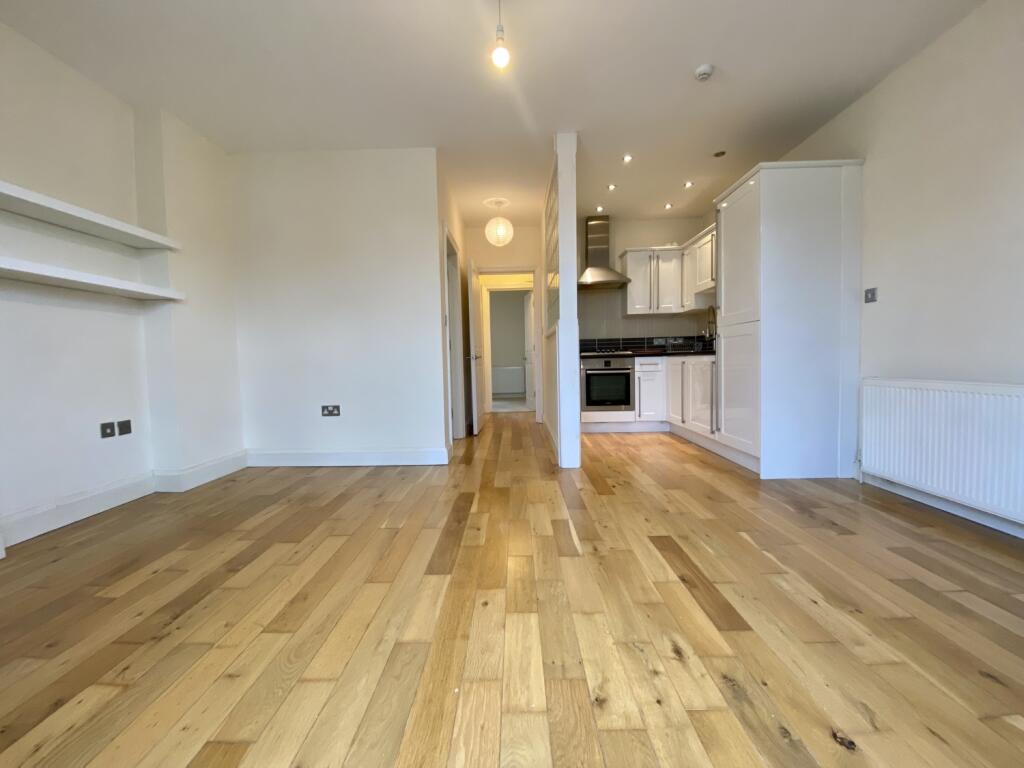 1 bed Mid Terraced House for rent in Cardiff. From CPS Homes - Cardiff