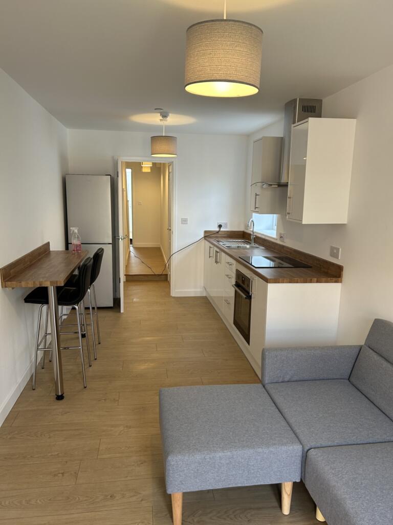 2 bed 1st Floor Flat for rent in Cardiff. From CPS Homes - Cardiff
