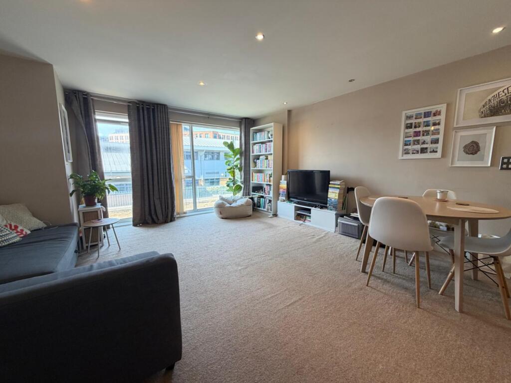 2 bed Apartment for rent in Cardiff. From CPS Homes - Cardiff