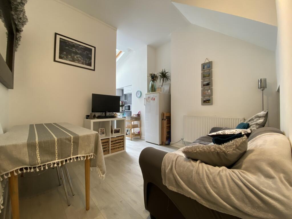 2 bed 1st Floor Flat for rent in Cardiff. From CPS Homes - Cardiff 2 bed 1st Floor Flat for rent in Cardiff. From CPS Homes - Cardiff