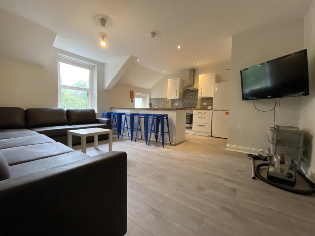 5 bed 1st Floor Flat for rent in Cardiff. From CPS Homes - Cardiff 5 bed 1st Floor Flat for rent in Cardiff. From CPS Homes - Cardiff