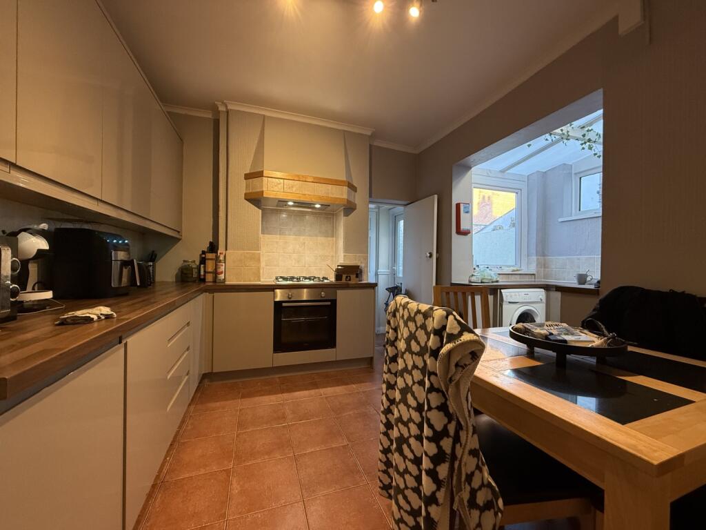 4 bed Mid Terraced House for rent in Cardiff. From CPS Homes - Cardiff 4 bed Mid Terraced House for rent in Cardiff. From CPS Homes - Cardiff