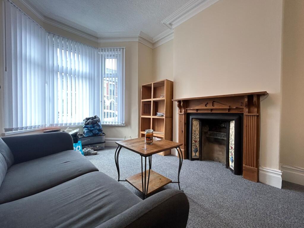 4 bed Mid Terraced House for rent in Cardiff. From CPS Homes - Cardiff
