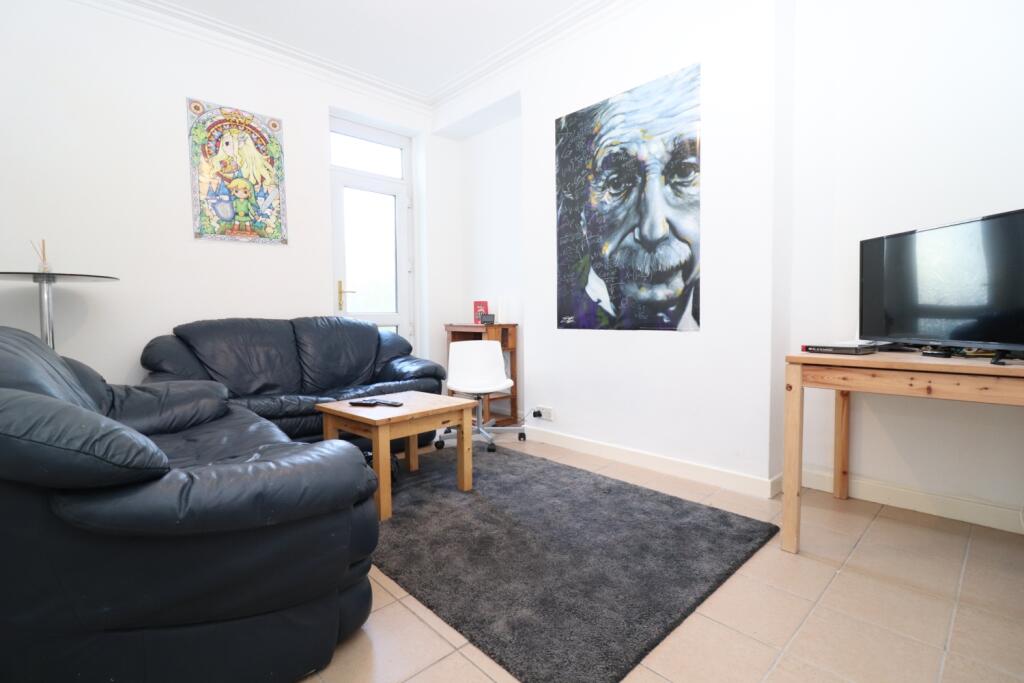 4 bed Mid Terraced House for rent in Cardiff. From CPS Homes - Cardiff