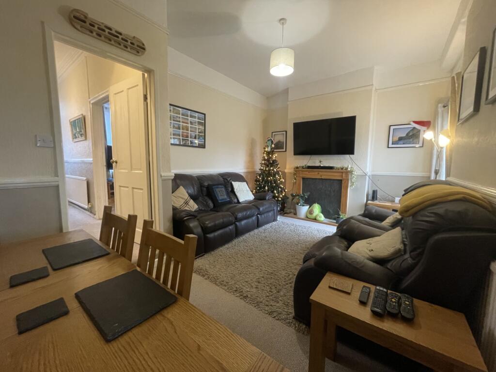 4 bed Mid Terraced House for rent in Cardiff. From CPS Homes - Cardiff 4 bed Mid Terraced House for rent in Cardiff. From CPS Homes - Cardiff