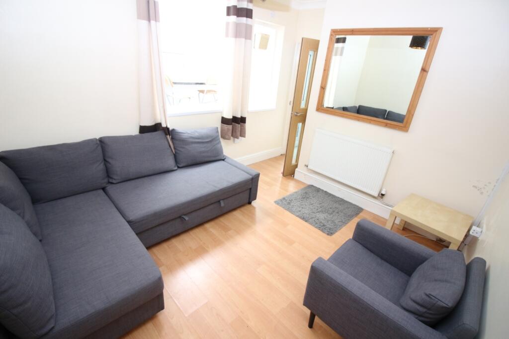 5 bed Mid Terraced House for rent in Cardiff. From CPS Homes - Cardiff 5 bed Mid Terraced House for rent in Cardiff. From CPS Homes - Cardiff