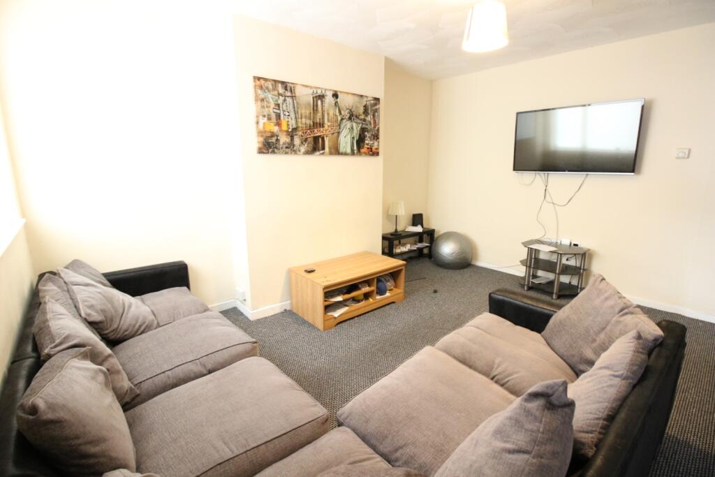 5 bed Mid Terraced House for rent in Cardiff. From CPS Homes - Cardiff 5 bed Mid Terraced House for rent in Cardiff. From CPS Homes - Cardiff