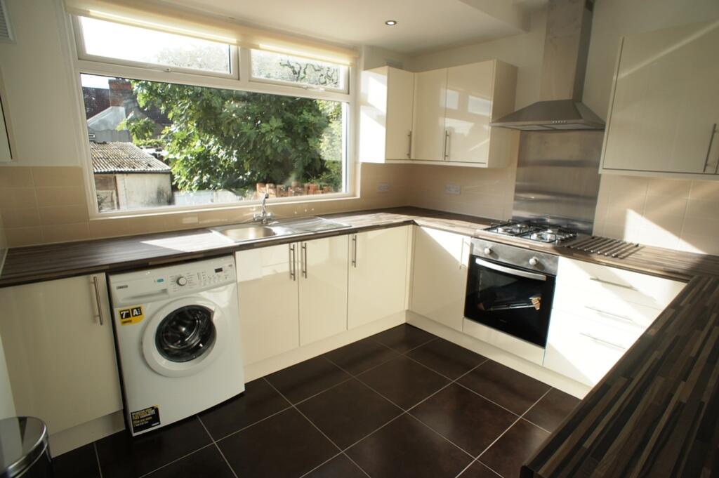 5 bed Mid Terraced House for rent in Cardiff. From CPS Homes - Cardiff 5 bed Mid Terraced House for rent in Cardiff. From CPS Homes - Cardiff