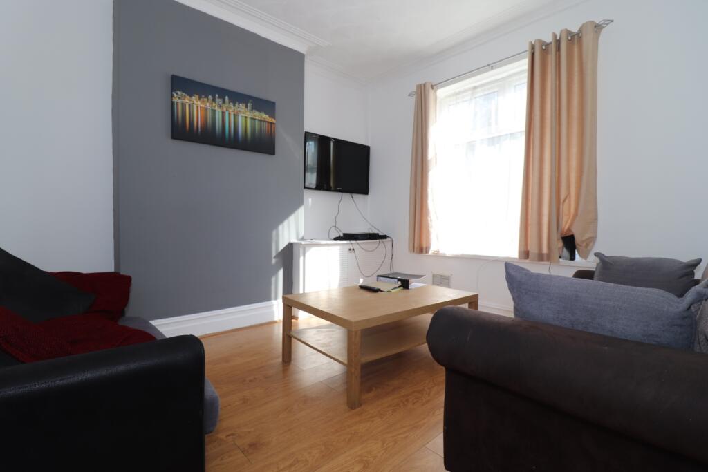 5 bed Detached for rent in Cardiff. From CPS Homes - Cardiff