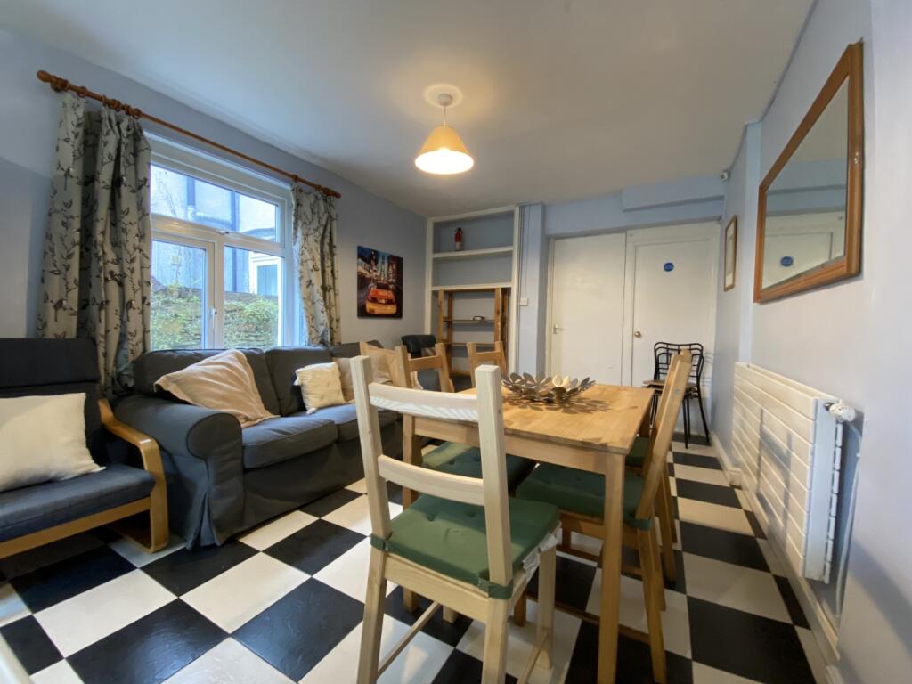 5 bed Mid Terraced House for rent in Cardiff. From CPS Homes - Cardiff 5 bed Mid Terraced House for rent in Cardiff. From CPS Homes - Cardiff