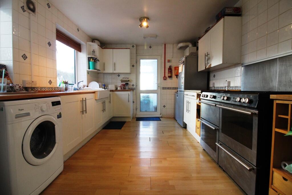 5 bed Mid Terraced House for rent in Cardiff. From CPS Homes - Cardiff 5 bed Mid Terraced House for rent in Cardiff. From CPS Homes - Cardiff