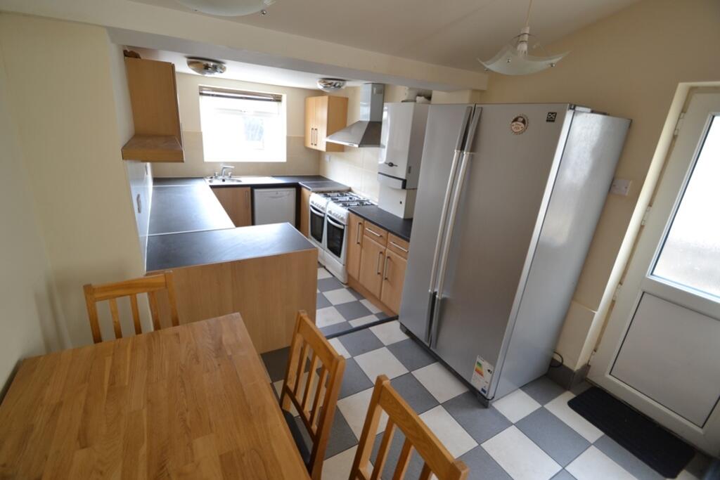 6 bed Mid Terraced House for rent in Cardiff. From CPS Homes - Cardiff 6 bed Mid Terraced House for rent in Cardiff. From CPS Homes - Cardiff