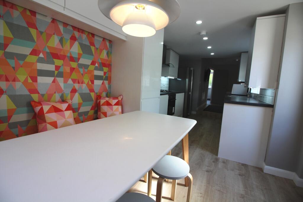 6 bed Mid Terraced House for rent in Cardiff. From CPS Homes - Cardiff 6 bed Mid Terraced House for rent in Cardiff. From CPS Homes - Cardiff