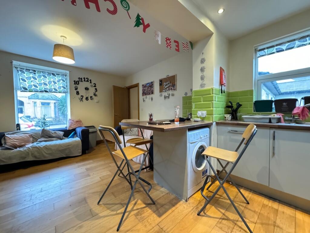 6 bed End of Terrace for rent in Cardiff. From CPS Homes - Cardiff 6 bed End of Terrace for rent in Cardiff. From CPS Homes - Cardiff