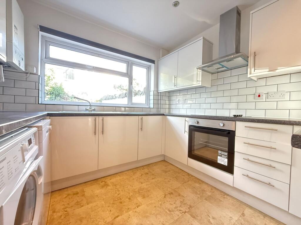 6 bed Mid Terraced House for rent in Cardiff. From CPS Homes - Cardiff 6 bed Mid Terraced House for rent in Cardiff. From CPS Homes - Cardiff