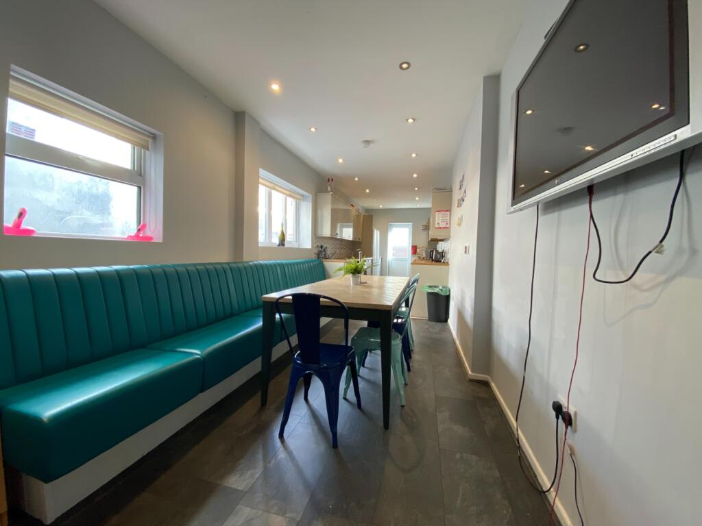 7 bed Mid Terraced House for rent in Cardiff. From CPS Homes - Cardiff 7 bed Mid Terraced House for rent in Cardiff. From CPS Homes - Cardiff