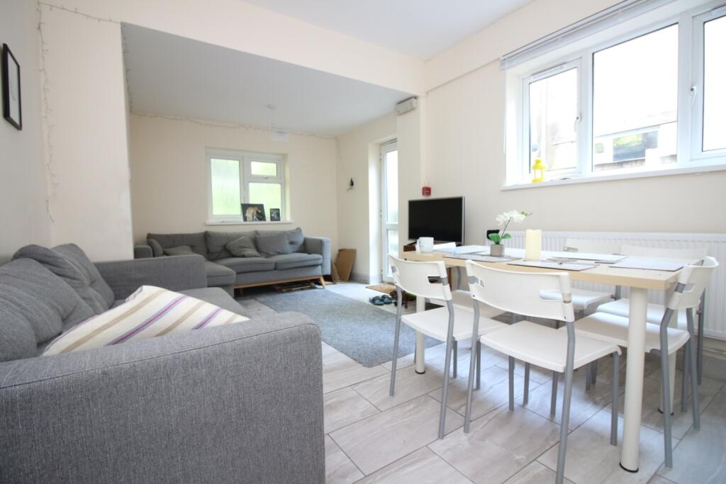 7 bed Mid Terraced House for rent in Cardiff. From CPS Homes - Cardiff 7 bed Mid Terraced House for rent in Cardiff. From CPS Homes - Cardiff