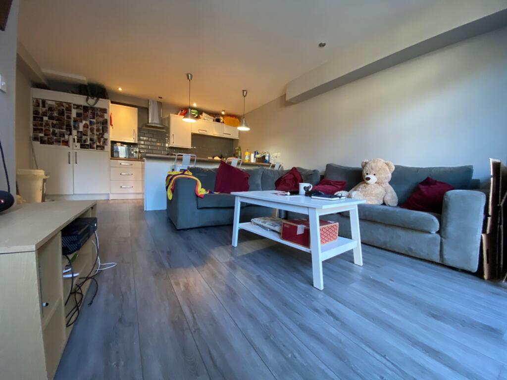 7 bed Mid Terraced House for rent in Cardiff. From CPS Homes - Cardiff 7 bed Mid Terraced House for rent in Cardiff. From CPS Homes - Cardiff