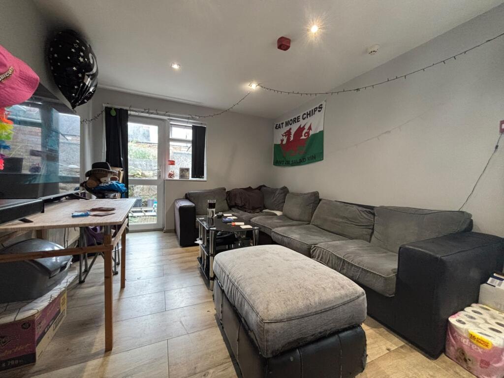 7 bed Mid Terraced House for rent in Cardiff. From CPS Homes - Cardiff 7 bed Mid Terraced House for rent in Cardiff. From CPS Homes - Cardiff