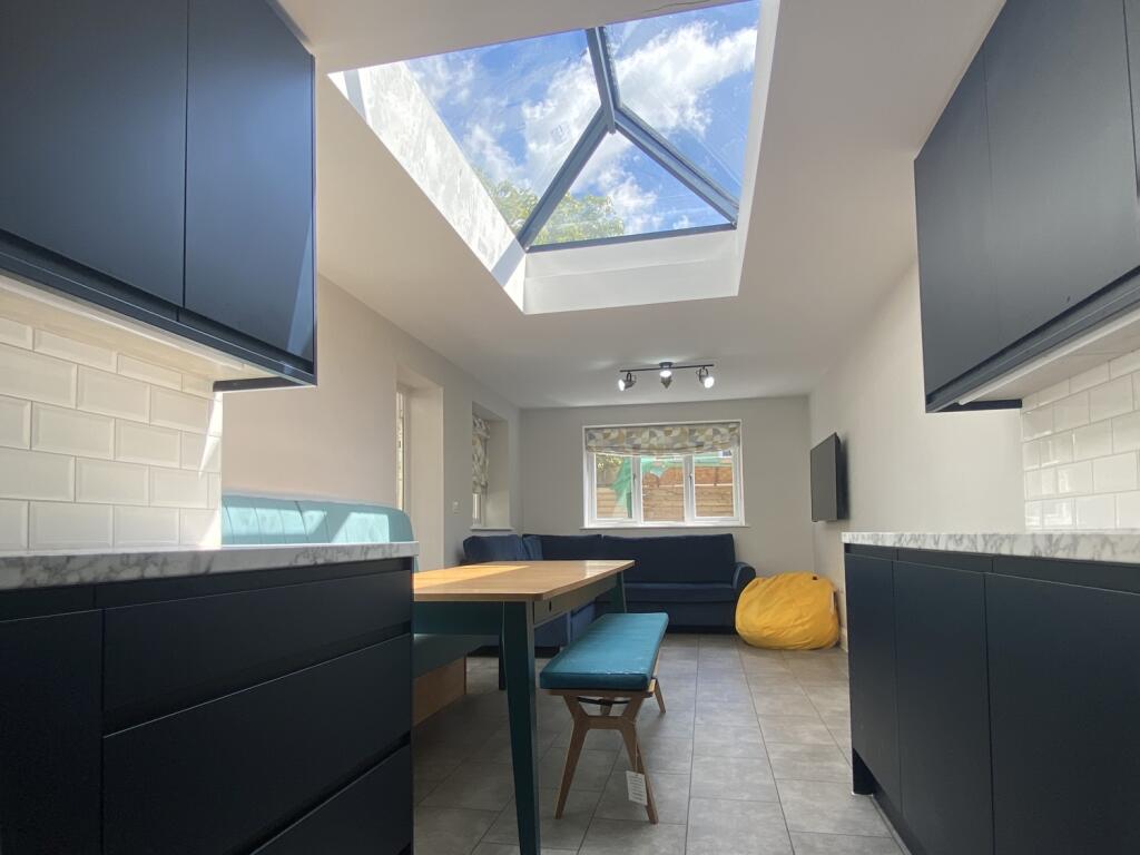 7 bed Mid Terraced House for rent in Cardiff. From CPS Homes - Cardiff 7 bed Mid Terraced House for rent in Cardiff. From CPS Homes - Cardiff