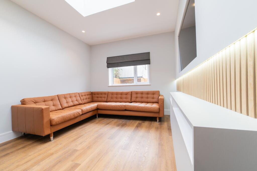 7 bed Mid Terraced House for rent in Cardiff. From CPS Homes - Cardiff 7 bed Mid Terraced House for rent in Cardiff. From CPS Homes - Cardiff