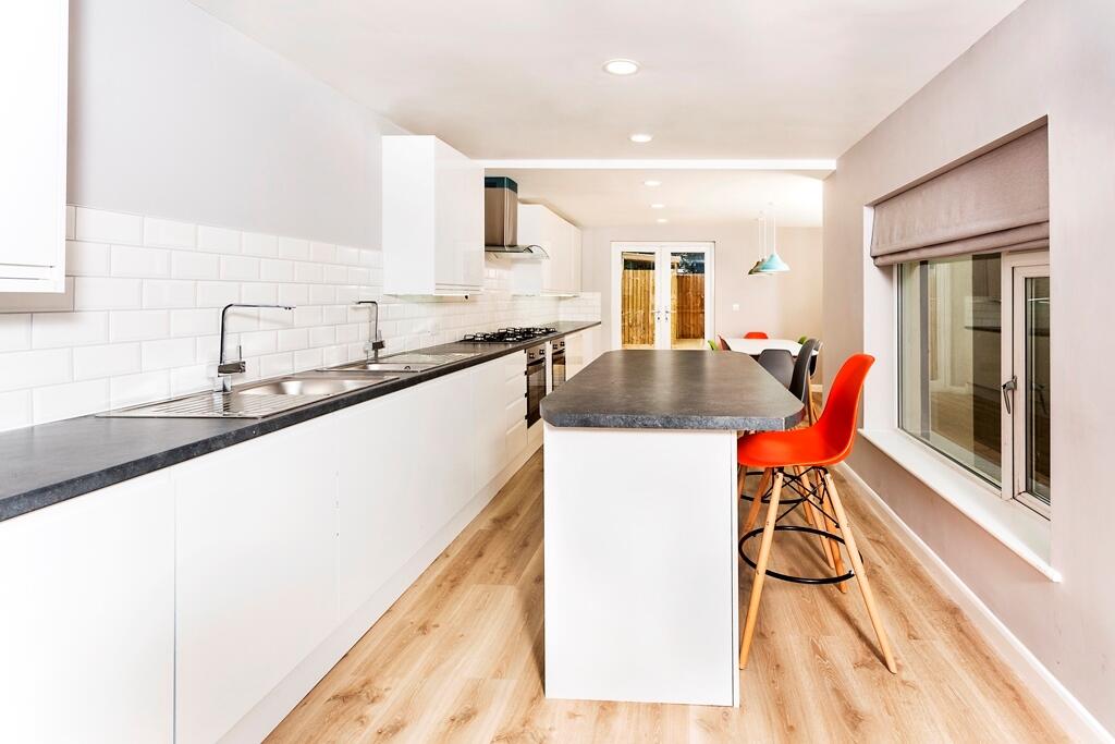 8 bed Detached for rent in Cardiff. From CPS Homes - Cardiff 8 bed Detached for rent in Cardiff. From CPS Homes - Cardiff