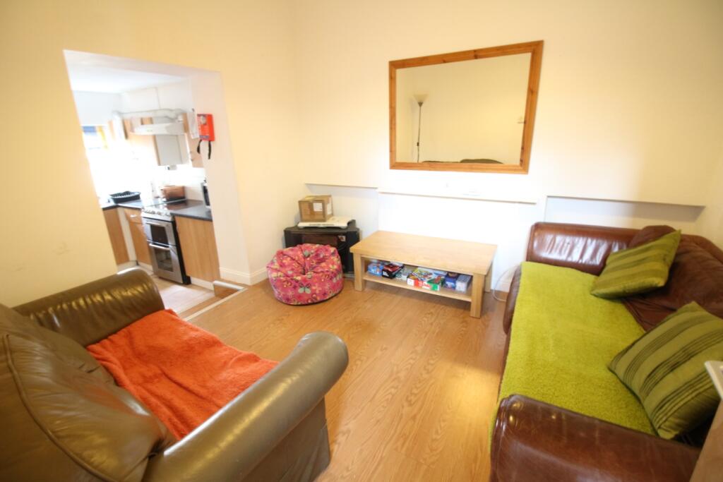 4 bed End of Terrace for rent in Cardiff. From CPS Homes - Cardiff 4 bed End of Terrace for rent in Cardiff. From CPS Homes - Cardiff