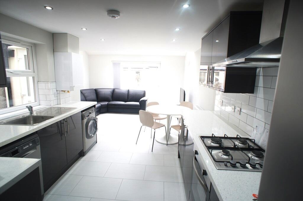 7 bed Mid Terraced House for rent in Cardiff. From CPS Homes - Cardiff 7 bed Mid Terraced House for rent in Cardiff. From CPS Homes - Cardiff