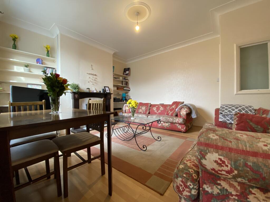 3 bed Mid Terraced House for rent in Cardiff. From CPS Homes - Cardiff