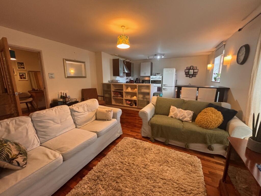 2 bed 1st Floor Flat for rent in Cardiff. From CPS Homes - Cardiff 2 bed 1st Floor Flat for rent in Cardiff. From CPS Homes - Cardiff