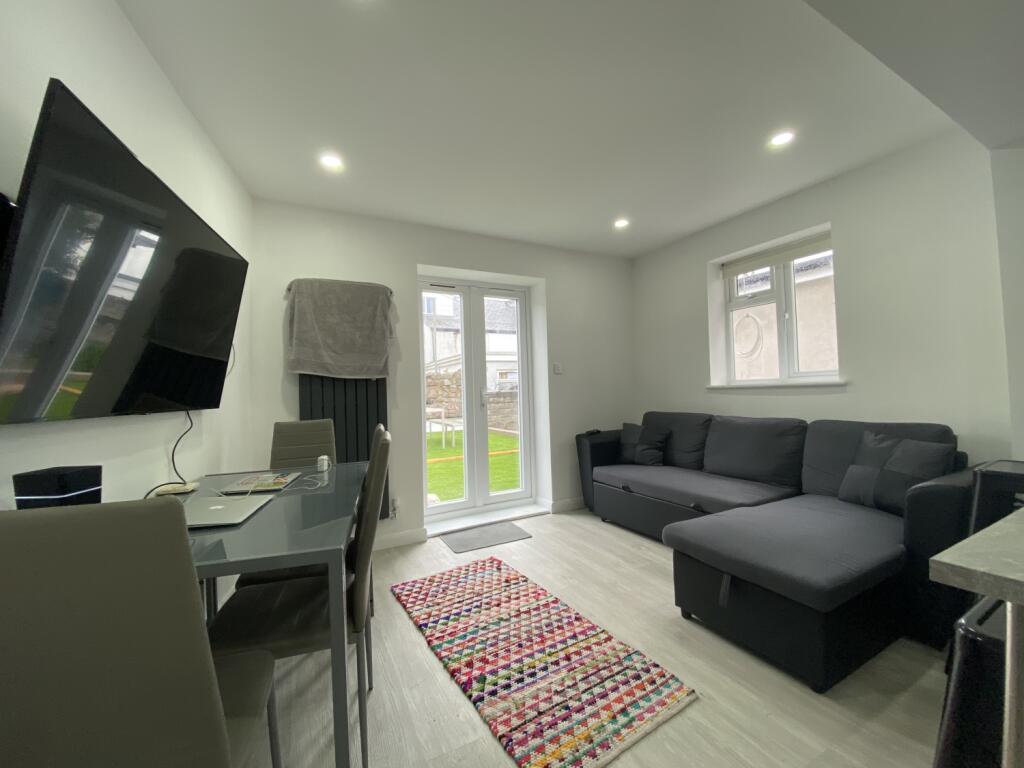6 bed Mid Terraced House for rent in Cardiff. From CPS Homes - Cardiff 6 bed Mid Terraced House for rent in Cardiff. From CPS Homes - Cardiff