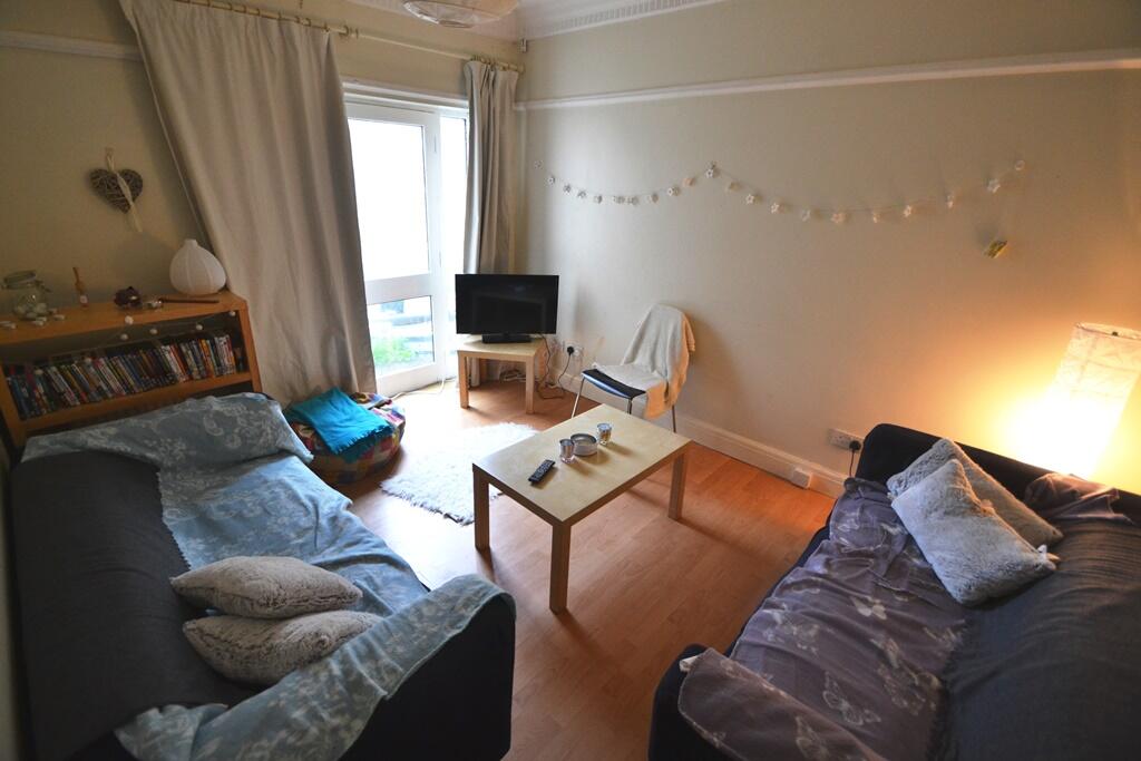 5 bed Mid Terraced House for rent in Cardiff. From CPS Homes - Cardiff 5 bed Mid Terraced House for rent in Cardiff. From CPS Homes - Cardiff