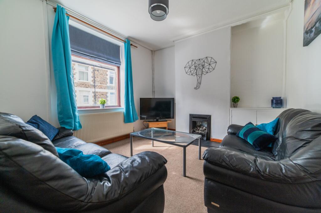 4 bed Mid Terraced House for rent in Cardiff. From CPS Homes - Cardiff 4 bed Mid Terraced House for rent in Cardiff. From CPS Homes - Cardiff
