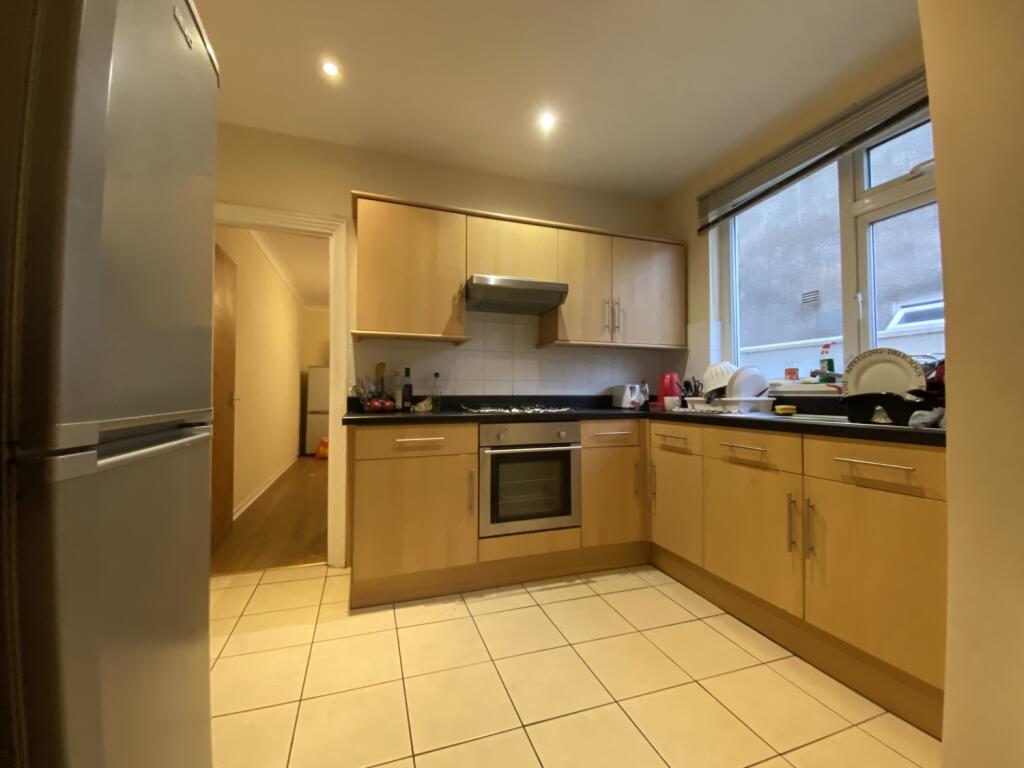 5 bed Mid Terraced House for rent in Cardiff. From CPS Homes - Cardiff 5 bed Mid Terraced House for rent in Cardiff. From CPS Homes - Cardiff