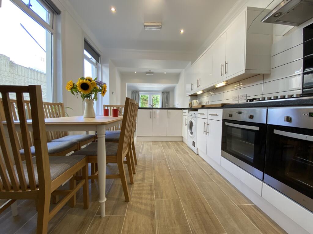 6 bed Mid Terraced House for rent in Cardiff. From CPS Homes - Cardiff 6 bed Mid Terraced House for rent in Cardiff. From CPS Homes - Cardiff