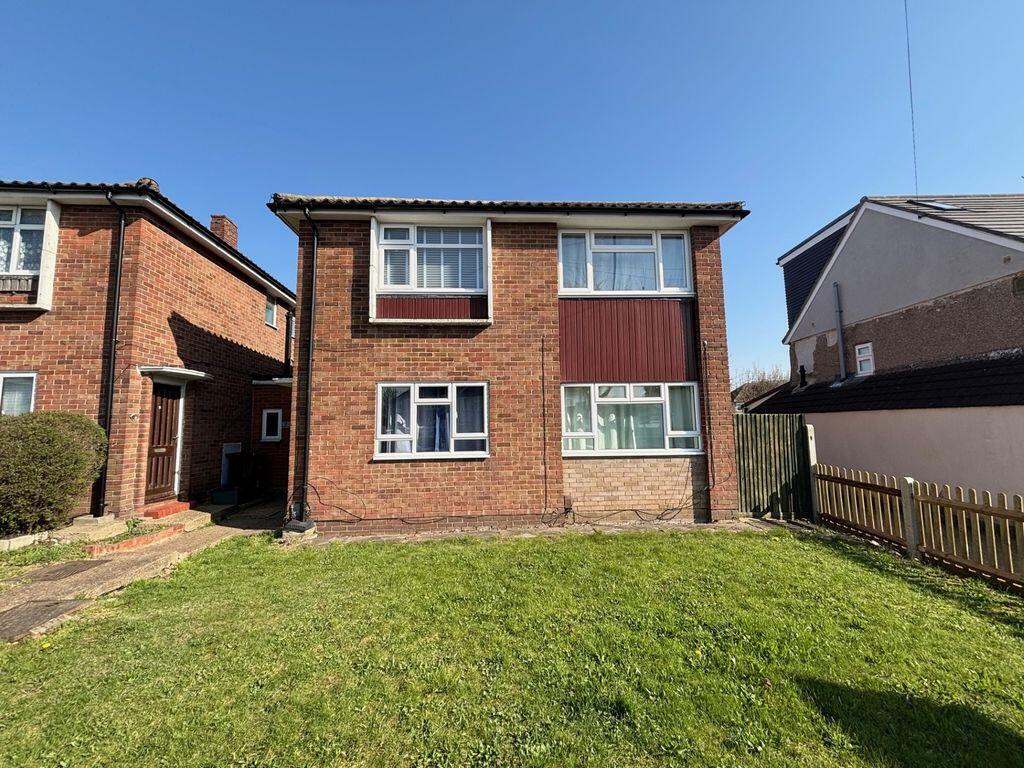 2 bed Annexe for rent in Worcester Park. From Cromwells Estate Agents - Cheam - Sales