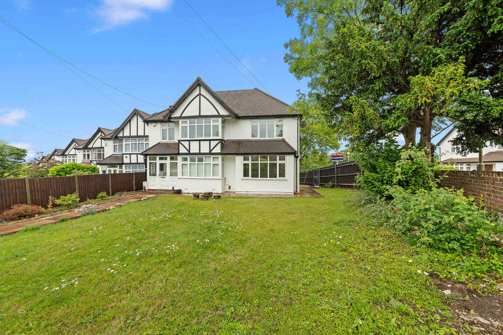 3 bed Semi Detached for rent in Carshalton. From Cromwells Estate Agents - Cheam - Sales