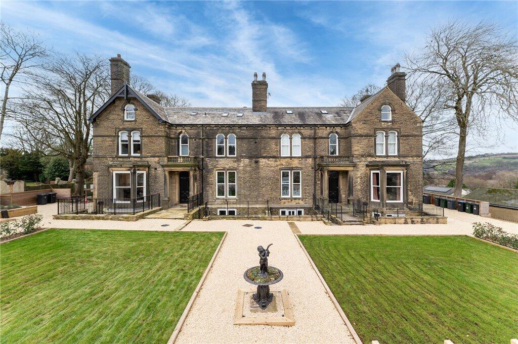 2 bed Penthouse for rent in Oxenhope. From Dacre Son & Hartley - Bingley