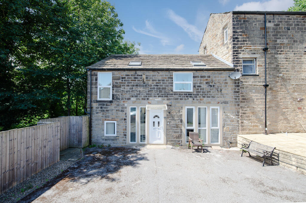 3 bed Mid Terraced House for rent in West Morton. From Dacre Son & Hartley - Bingley 3 bed Mid Terraced House for rent in West Morton. From Dacre Son & Hartley - Bingley