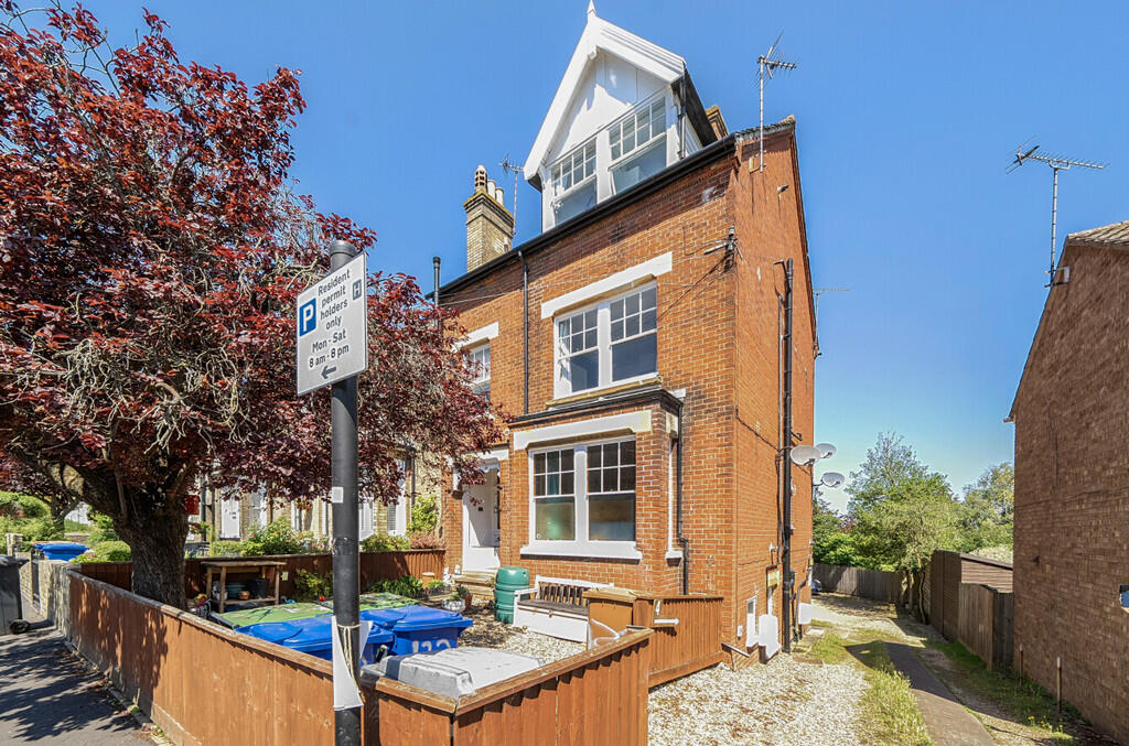 1 bed Barn Conversion for rent in Bury St Edmunds. From David Burr Estate Agents - Bury St. Edmunds