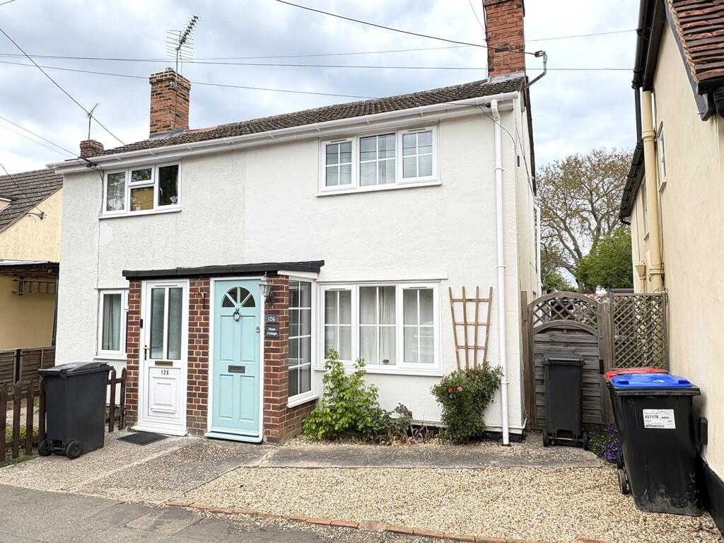 2 bed Semi Detached for rent in Castle Hedingham. From David Burr Estate Agents - Castle Hedingham 2 bed Semi Detached for rent in Castle Hedingham. From David Burr Estate Agents - Castle Hedingham