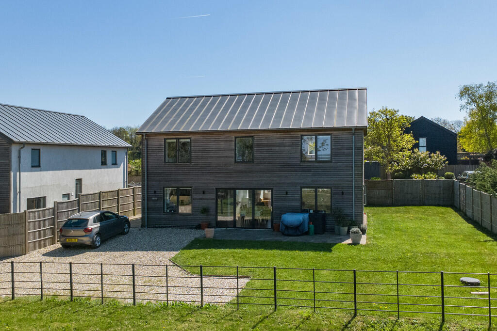3 bed Detached for rent in . From David Burr Estate Agents - Clare