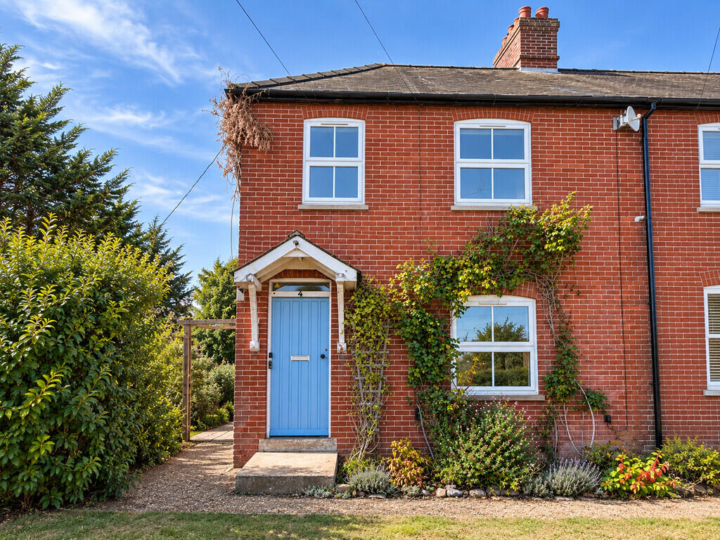 3 bed Semi Detached for rent in Belchamp St Paul. From David Burr Estate Agents - Clare 3 bed Semi Detached for rent in Belchamp St Paul. From David Burr Estate Agents - Clare