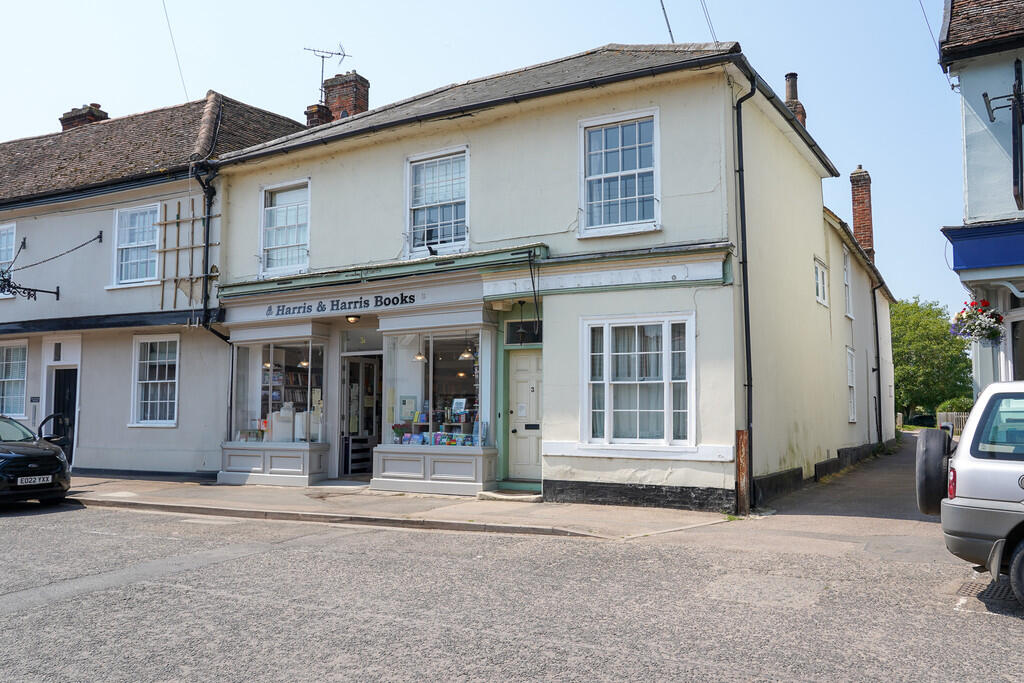 4 bed Semi Detached for rent in Clare. From David Burr Estate Agents - Clare 4 bed Semi Detached for rent in Clare. From David Burr Estate Agents - Clare