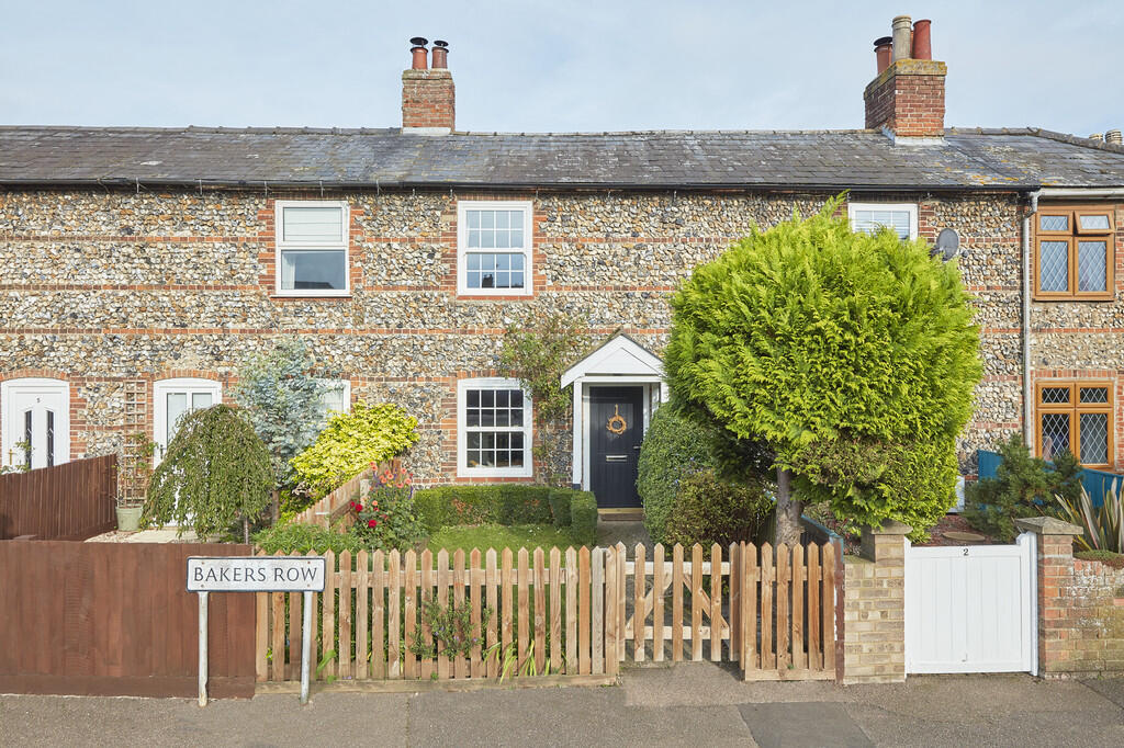 2 bed Mid Terraced House for rent in Newmarket. From David Burr Estate Agents - Newmarket