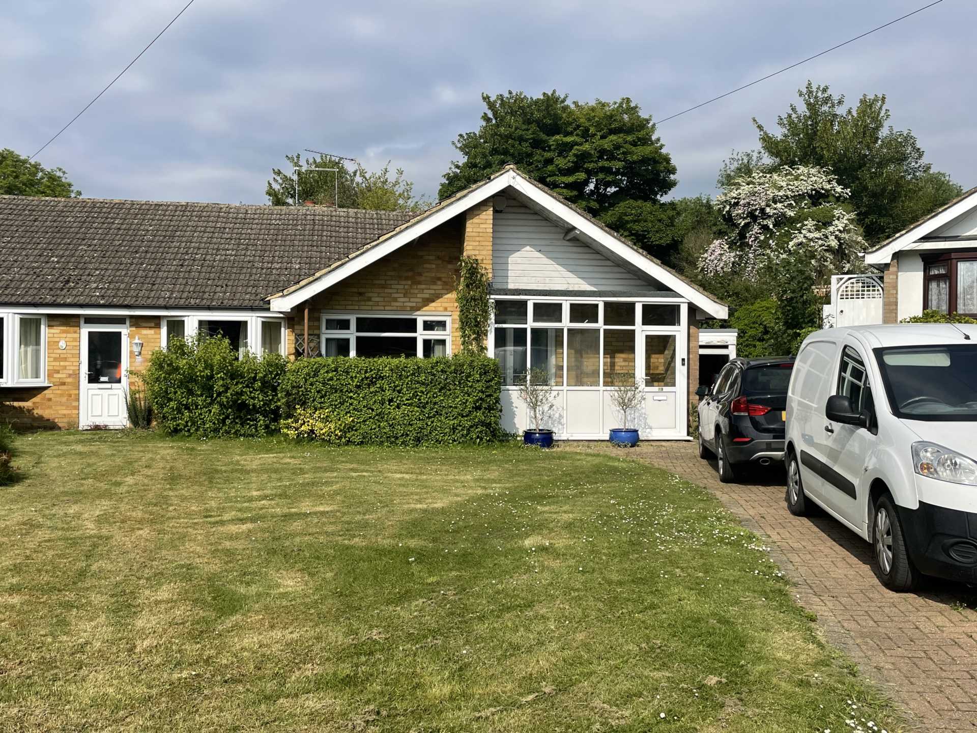 3 bed Semi-detached bungalow for rent in Blue Bell Hill. From Evolution Estates - Medway 3 bed Semi-detached bungalow for rent in Blue Bell Hill. From Evolution Estates - Medway