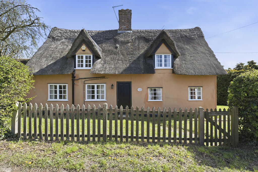 3 bed Detached for rent in Great Green. From David Burr Estate Agents - Woolpit