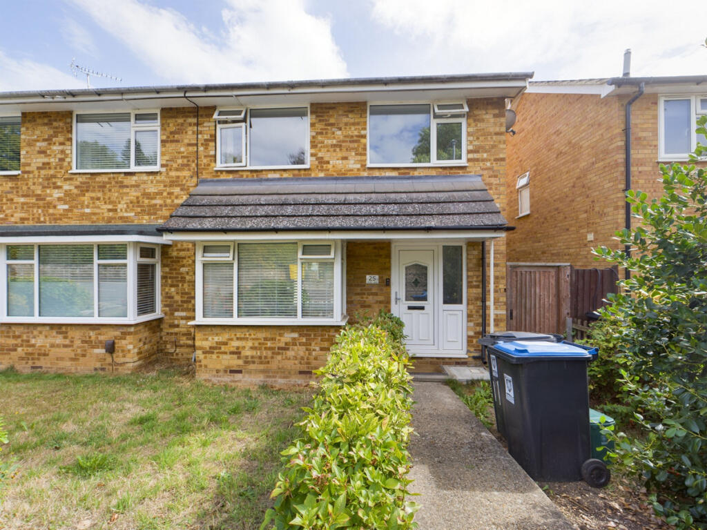 3 bed Semi Detached for rent in Hemel Hempstead. From David Doyle Estate Agents - Boxmoor