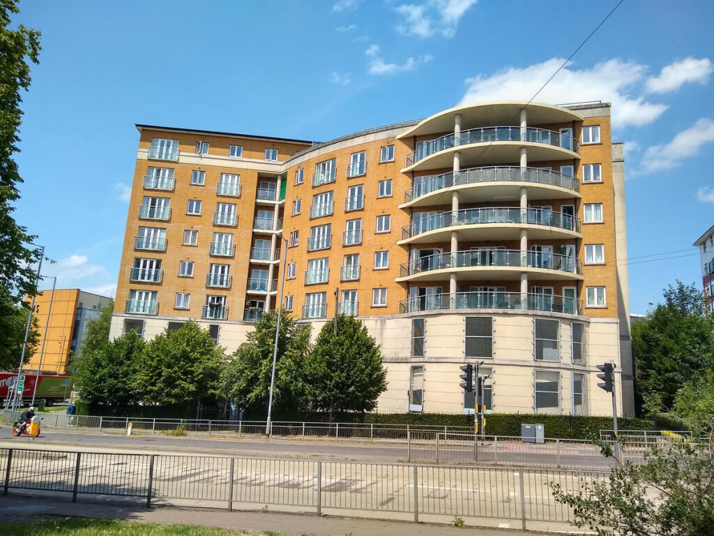 2 bed Apartment for rent in Hemel Hempstead. From David Doyle Estate Agents - Boxmoor 2 bed Apartment for rent in Hemel Hempstead. From David Doyle Estate Agents - Boxmoor