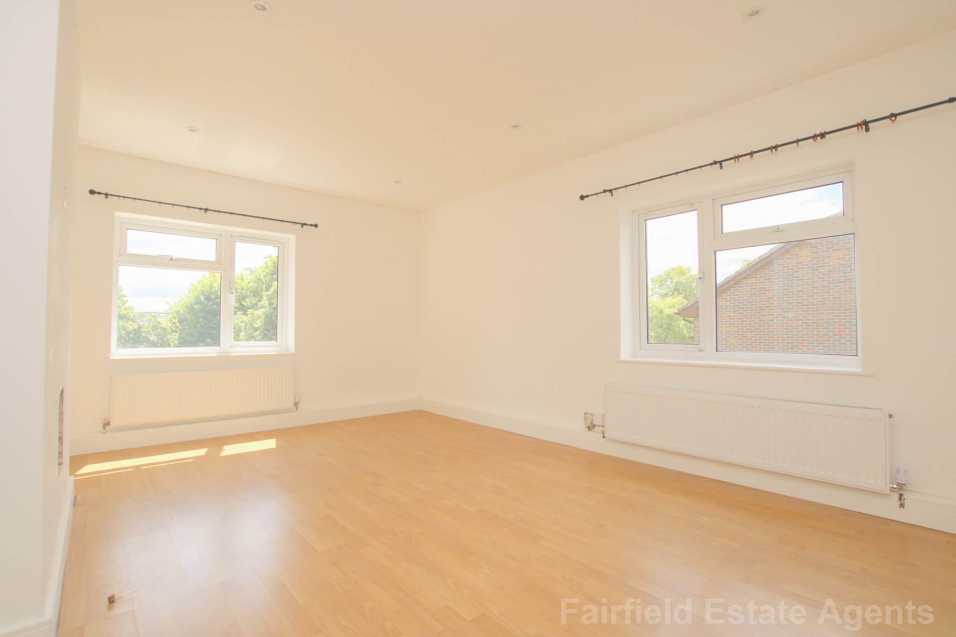 2 bed Apartment for rent in Abbots Langley. From Fairfield Estate Agents - Watford Branch